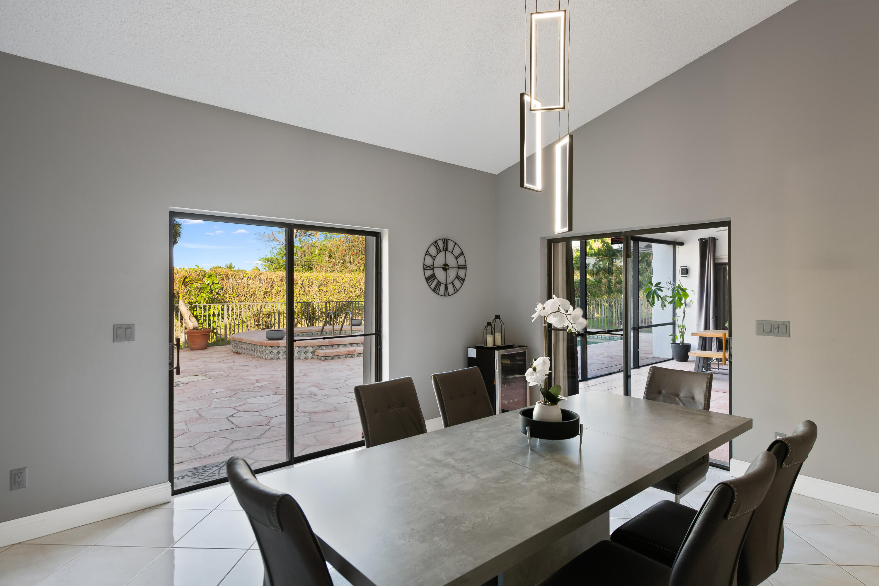 8505 Northwest 77th Street Tamarac, FL 33321 - Photo 3 of 57 Dining room