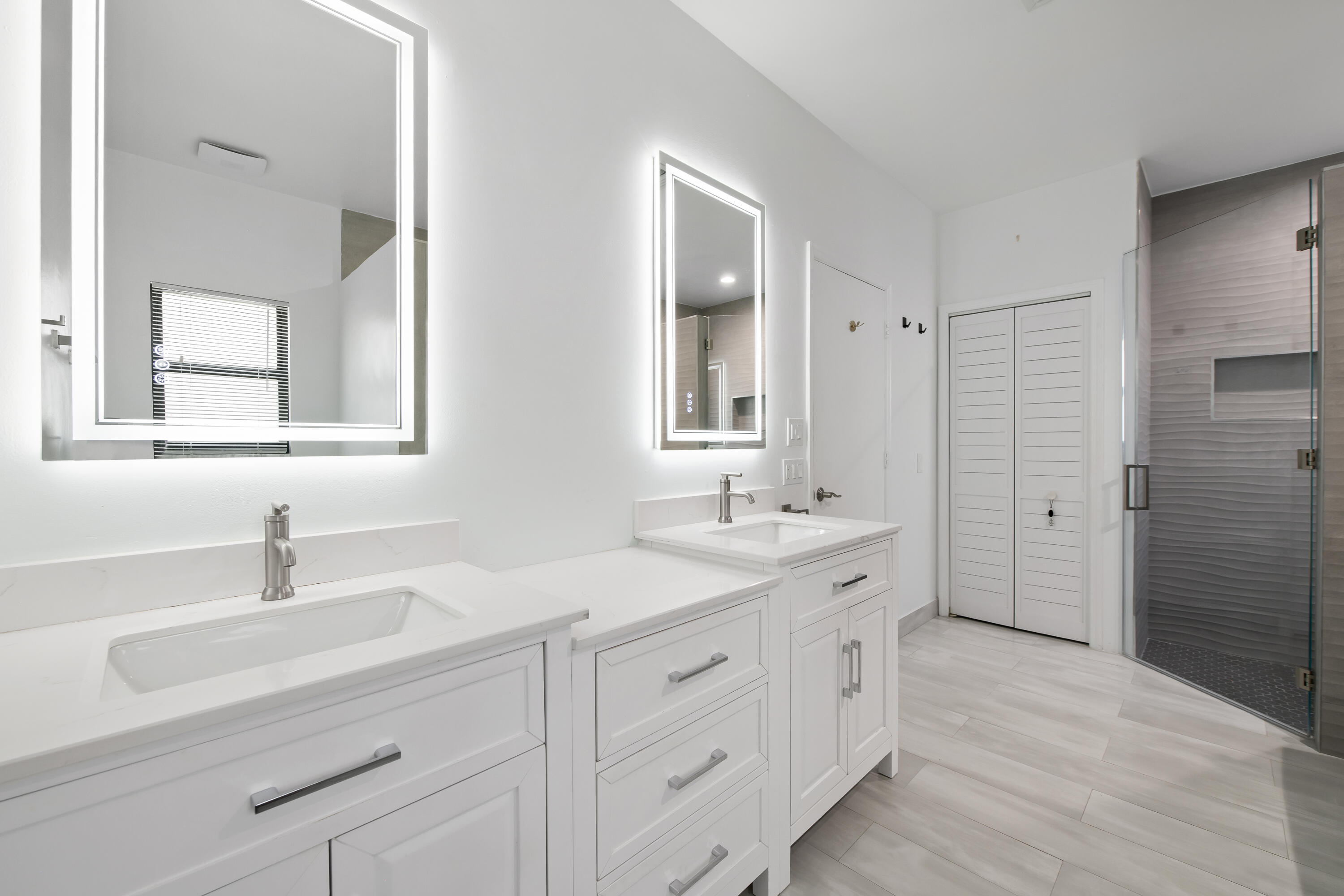 8505 Northwest 77th Street Tamarac, FL 33321 - Photo 33 of 57 Master bath 2