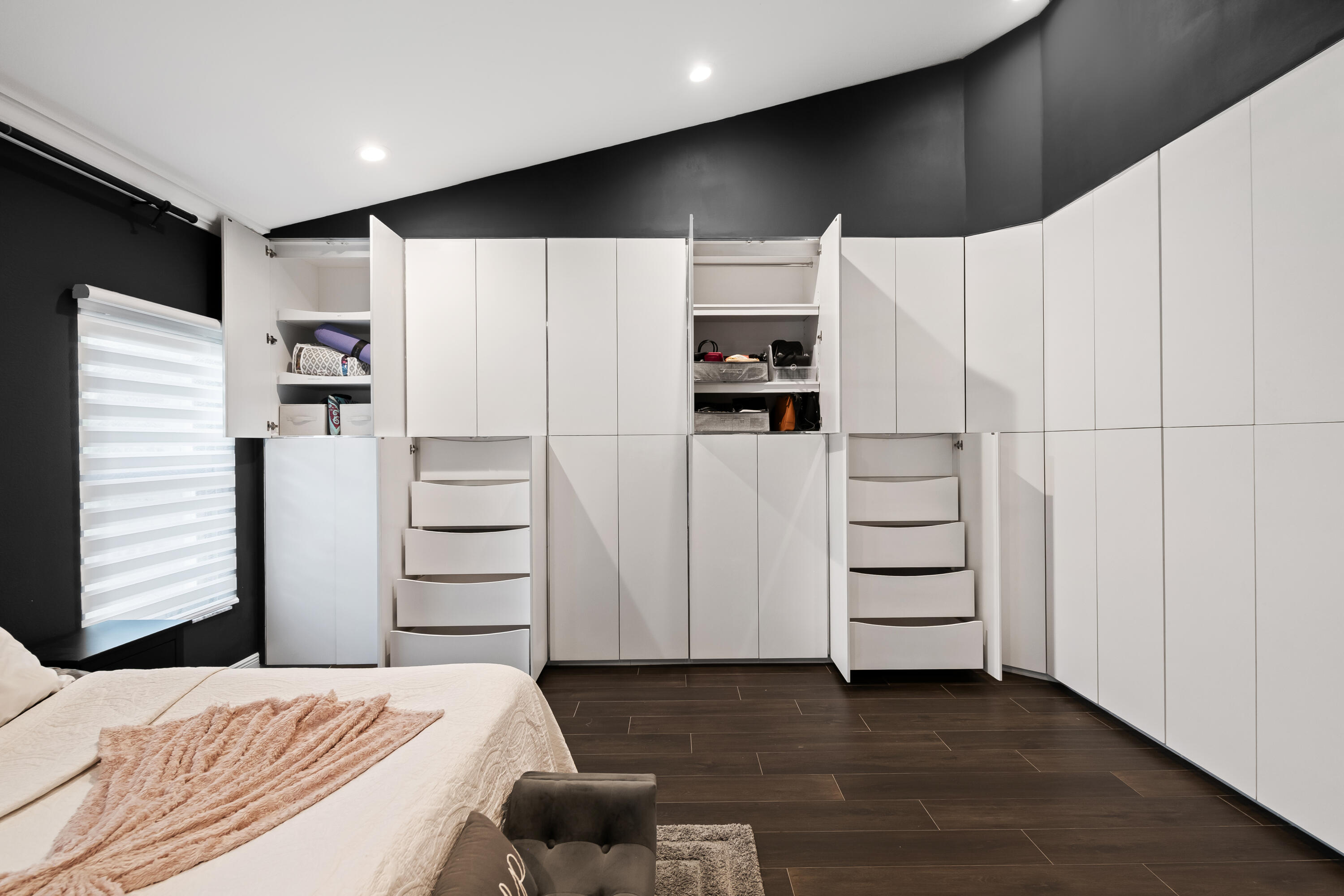 8505 Northwest 77th Street Tamarac, FL 33321 - Photo 38 of 57 Primary bedroom