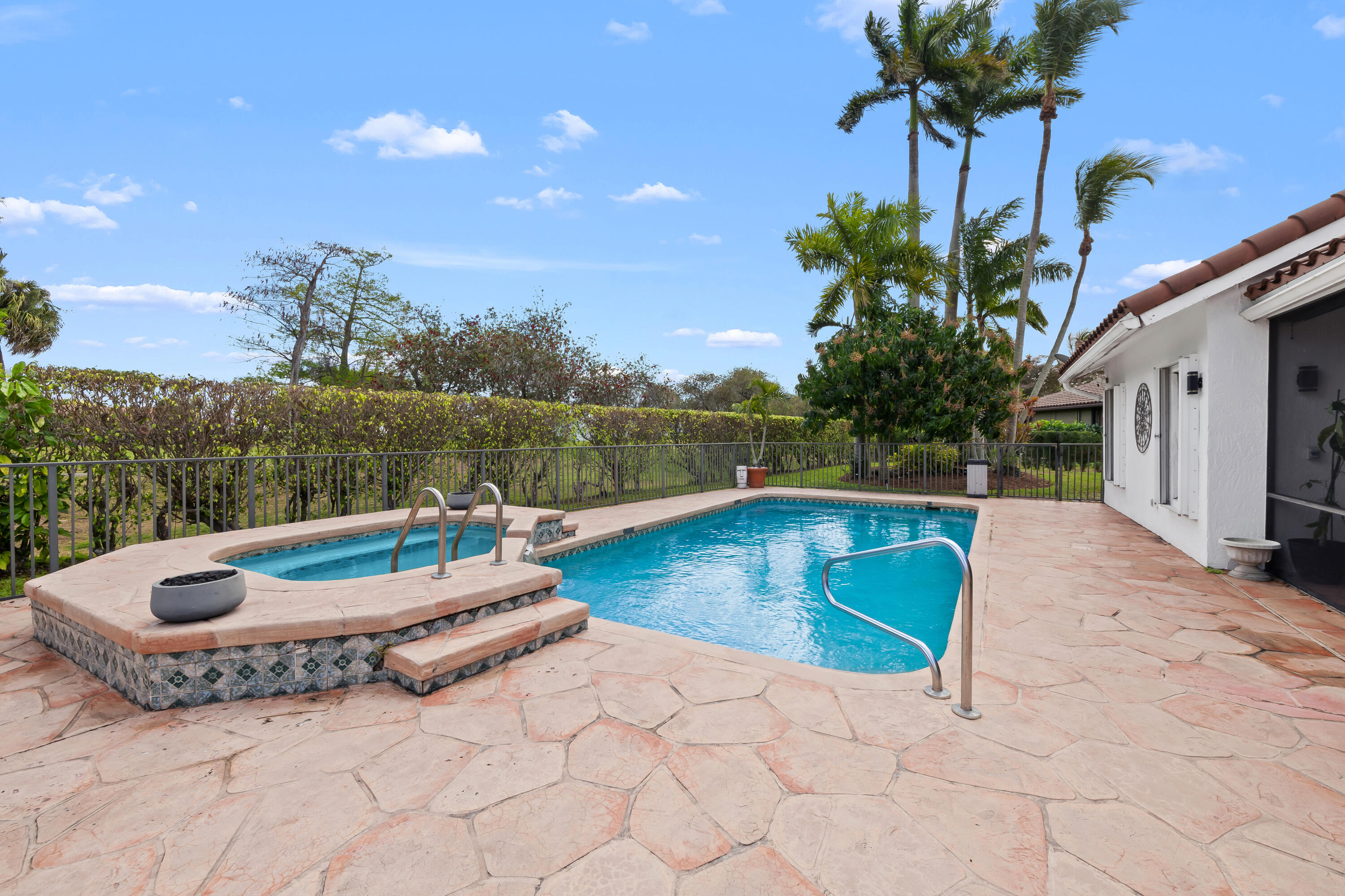 8505 Northwest 77th Street Tamarac, FL 33321 - Photo 45 of 57 Pool/spa area