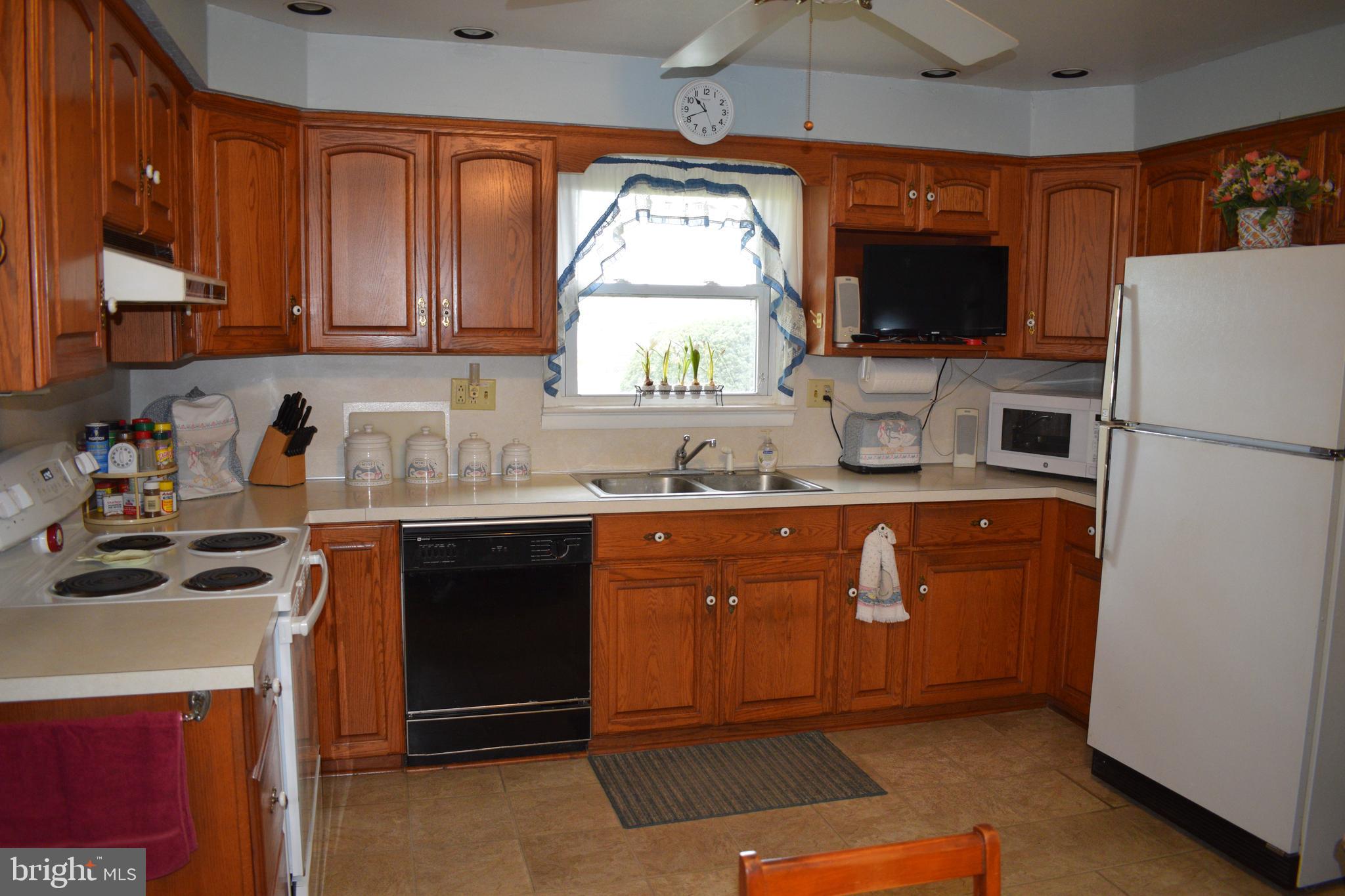 4040 Ferry Road Doylestown, PA 18902 - Photo 6 of 16