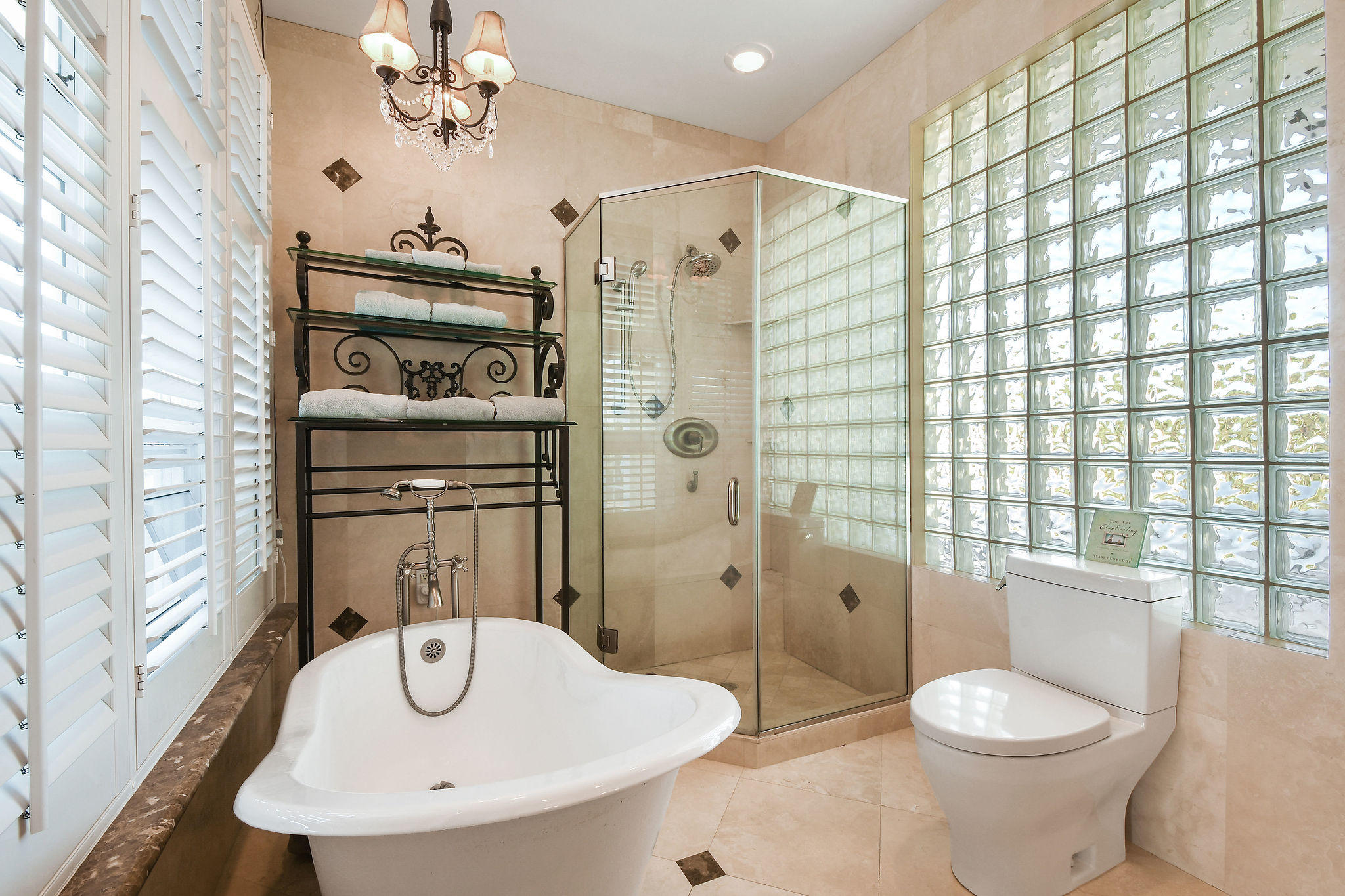 4980 County Line Road Tequesta, FL 33469 - Photo 22 of 56 Master Bath