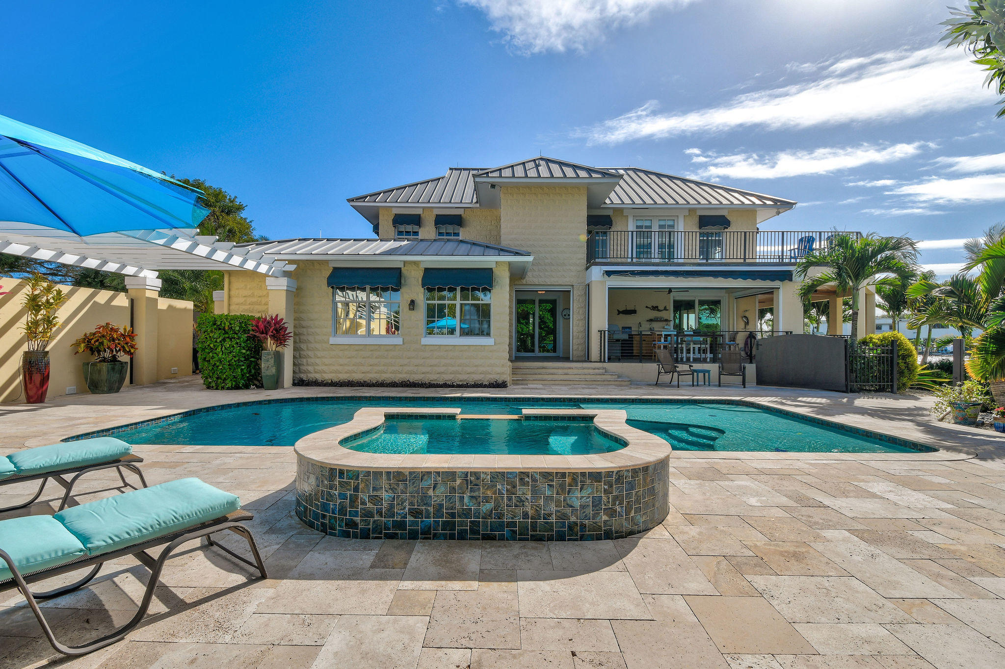 4980 County Line Road Tequesta, FL 33469 - Photo 36 of 56 Pool w/ steps to Veranda