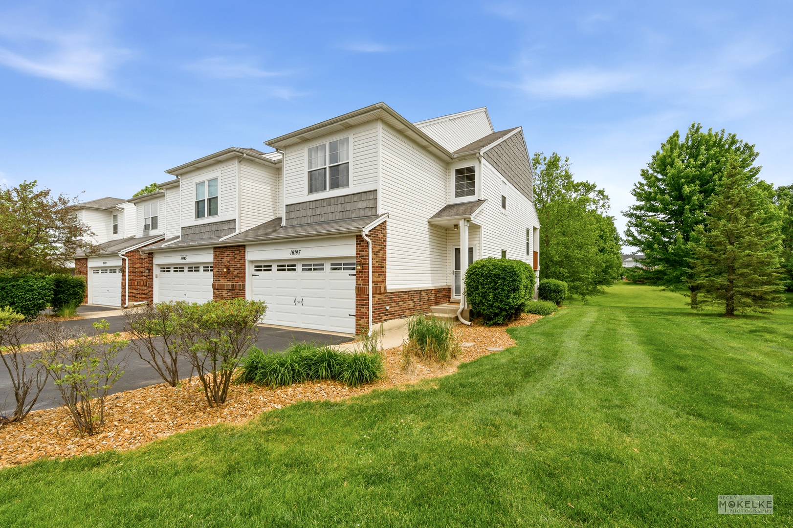 16747 Winding Creek Road Plainfield, IL 60586 - Photo 2 of 32
