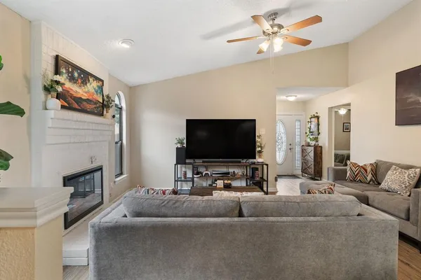$1,900 | 1409 High Plains Drive, Mesquite, TX 75149
