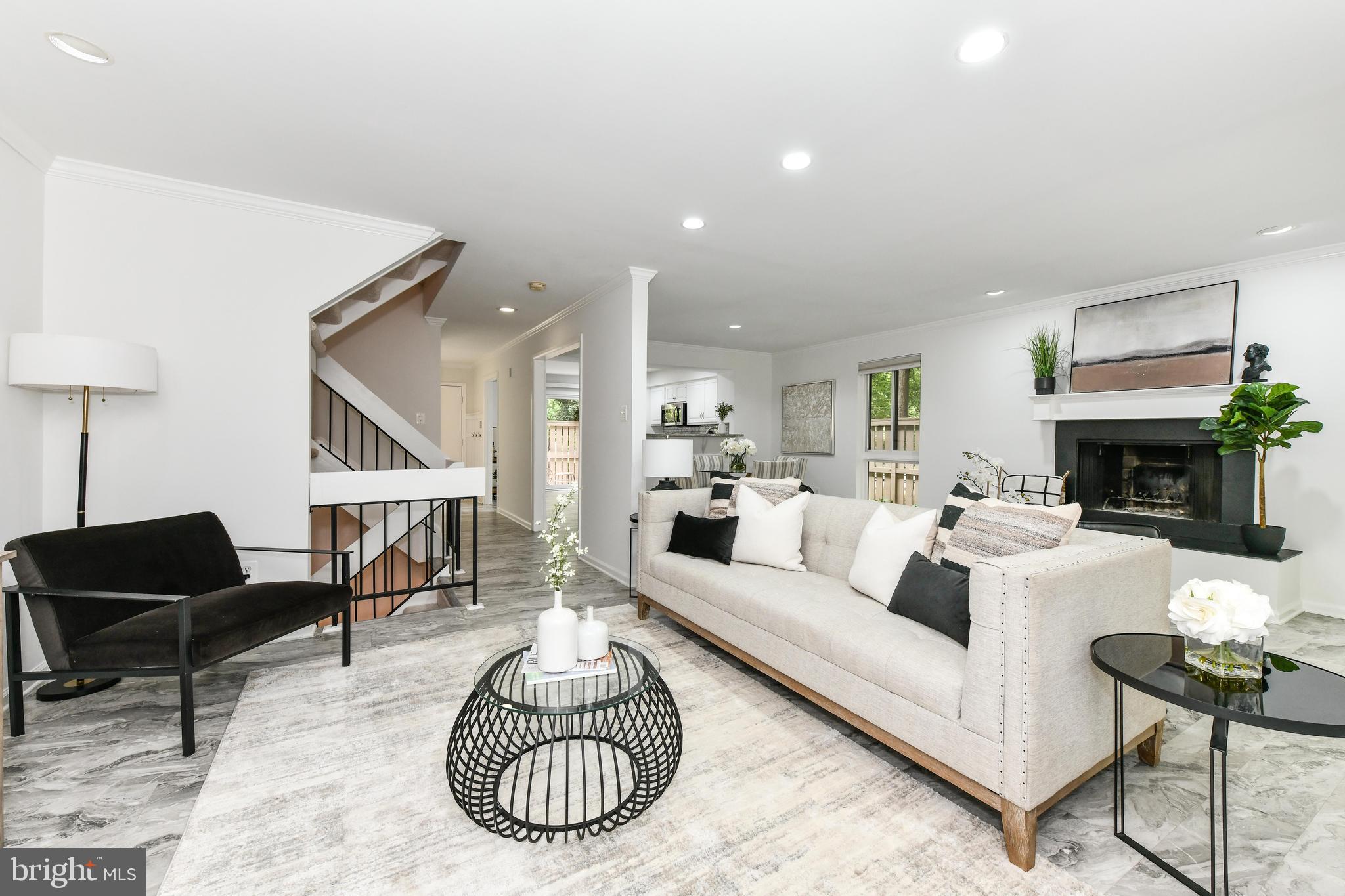 11701 Newbridge Court Reston, VA 20191 - Photo 12 of 64 Recessed lighting