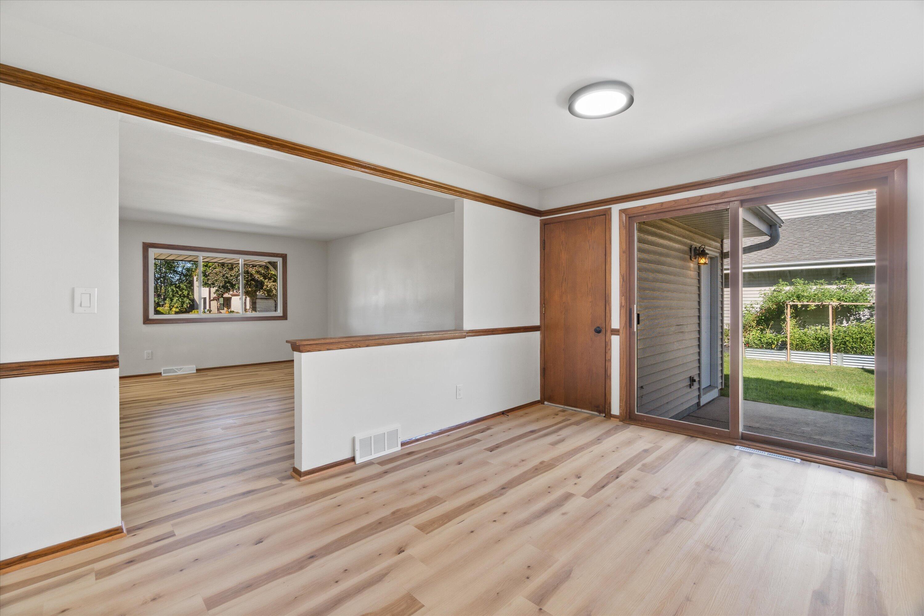 8148 South 88th Street Franklin, WI 53132 - Photo 8 of 30 10-DSC00079