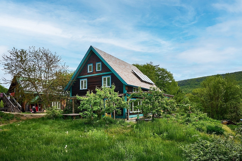 12 Wilde Road Shelburne Falls, MA 01370 - Photo 4 of 42 Gallery Image 4
