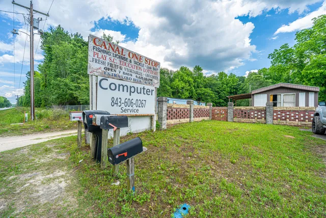 $699,000 | 1265 Trojan Road, Cross, SC 29436