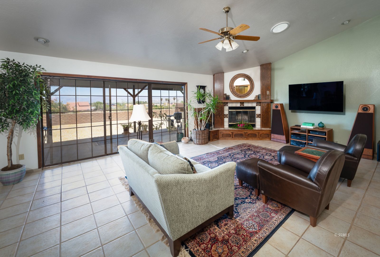 128 West Cielo Avenue Ridgecrest, CA 93555 - Photo 6 of 30