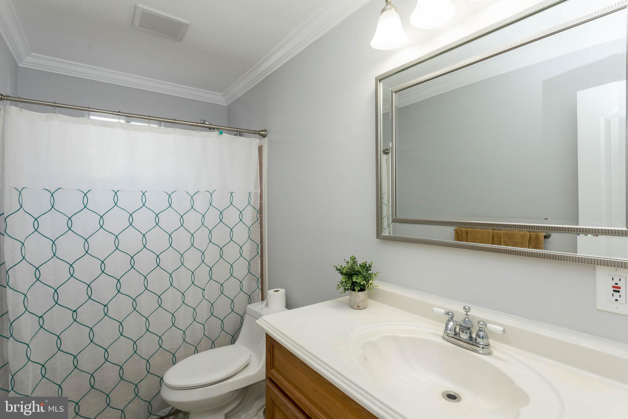 1509 Weyburn Road Baltimore, MD 21237 - Photo 10 of 42