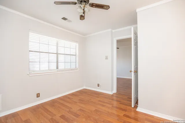 $950 | 11610 Vance Jackson Road, Unit 1095, San Antonio, TX 78230