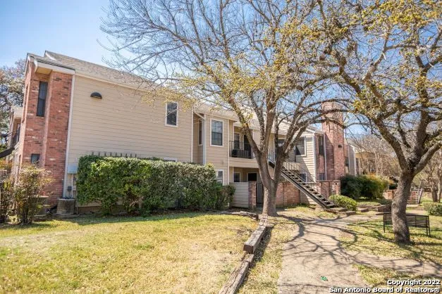 $950 | 11610 Vance Jackson Road, Unit 1095, San Antonio, TX 78230