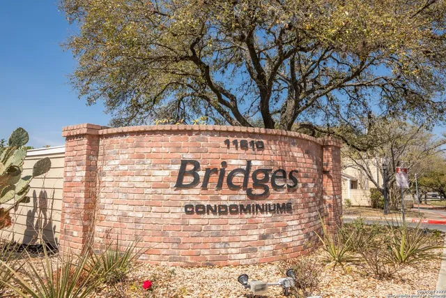 $950 | 11610 Vance Jackson Road, Unit 1095, San Antonio, TX 78230