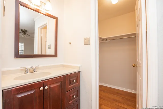 $950 | 11610 Vance Jackson Road, Unit 1095, San Antonio, TX 78230