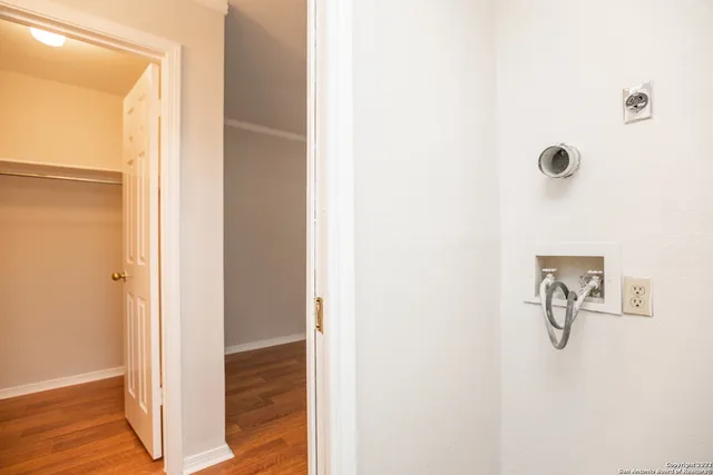 $950 | 11610 Vance Jackson Road, Unit 1095, San Antonio, TX 78230