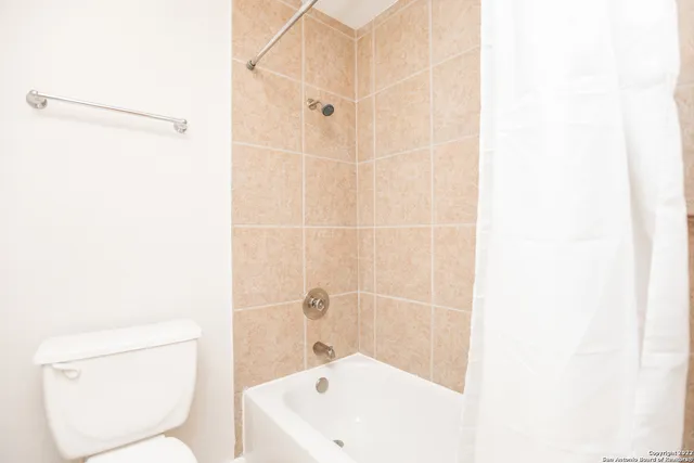 $950 | 11610 Vance Jackson Road, Unit 1095, San Antonio, TX 78230