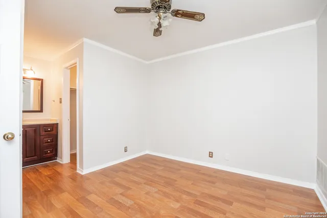 $950 | 11610 Vance Jackson Road, Unit 1095, San Antonio, TX 78230