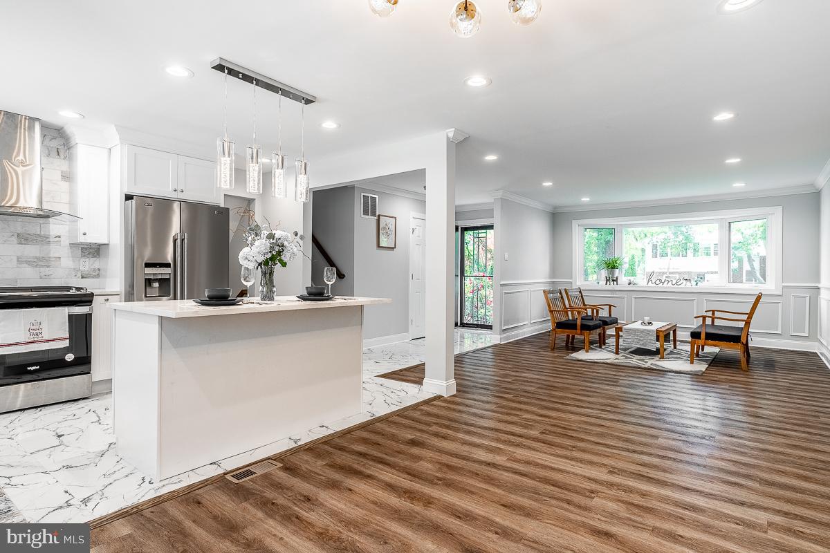 416 King George Road Cherry Hill, NJ 08034 - Photo 3 of 48