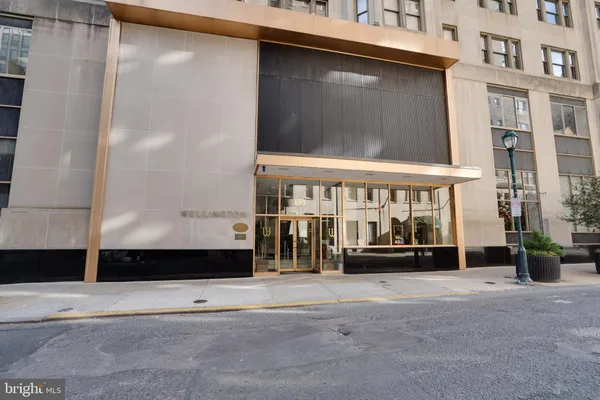 $3,475 | 135 South 19th Street, Unit 1003, Philadelphia, PA 19103