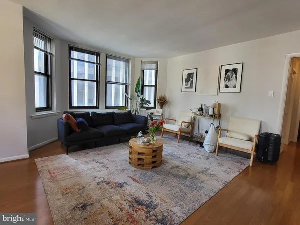 $3,475 | 135 South 19th Street, Unit 1003, Philadelphia, PA 19103