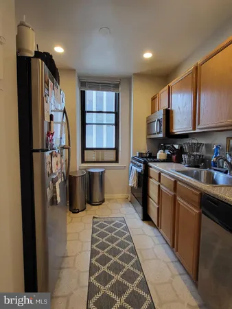 $3,475 | 135 South 19th Street, Unit 1003, Philadelphia, PA 19103