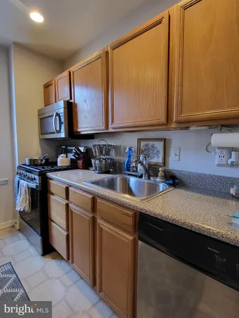 $3,475 | 135 South 19th Street, Unit 1003, Philadelphia, PA 19103