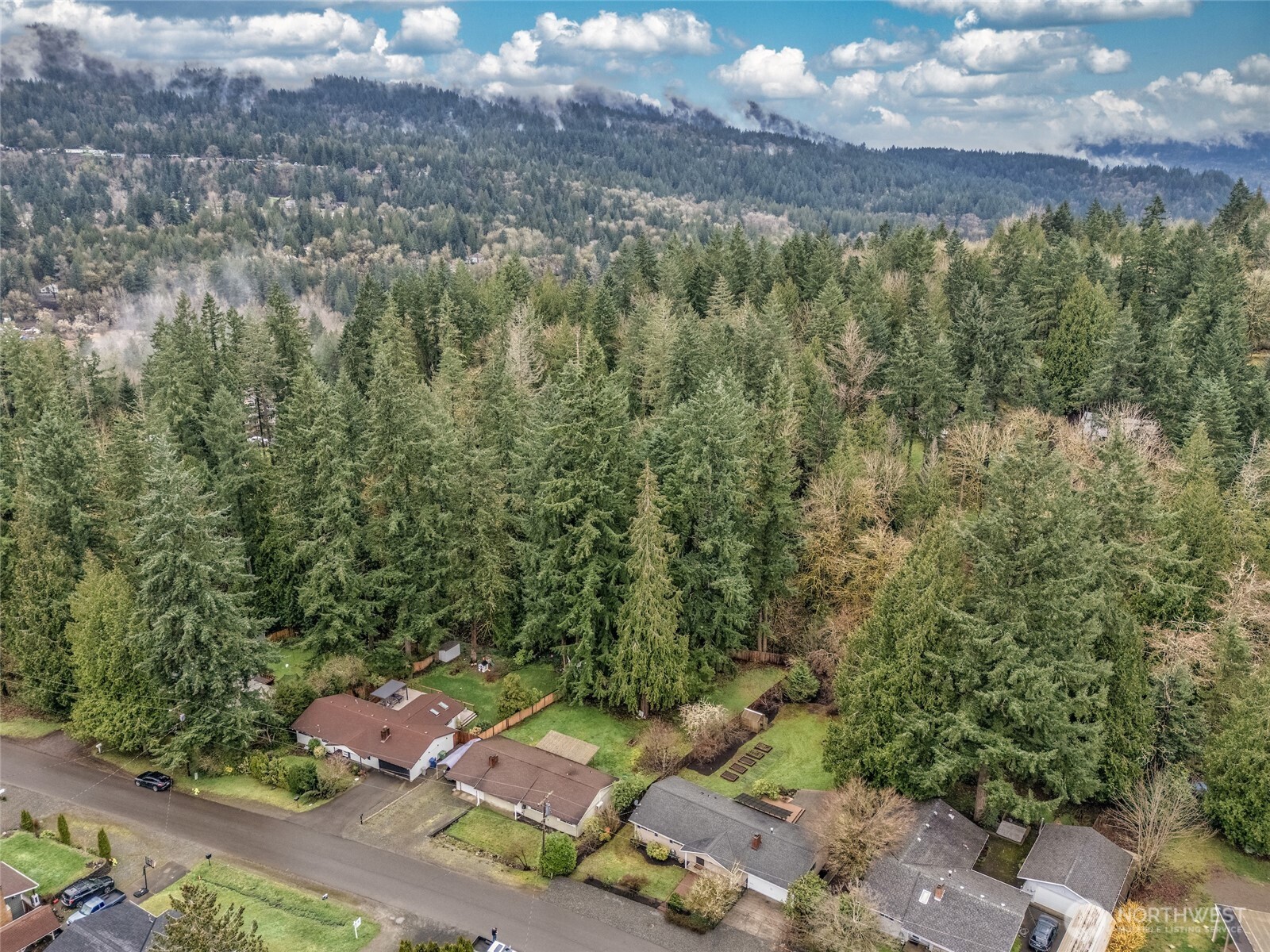 13656 197th Avenue Southeast Renton, WA 98059 - Photo 14 of 40