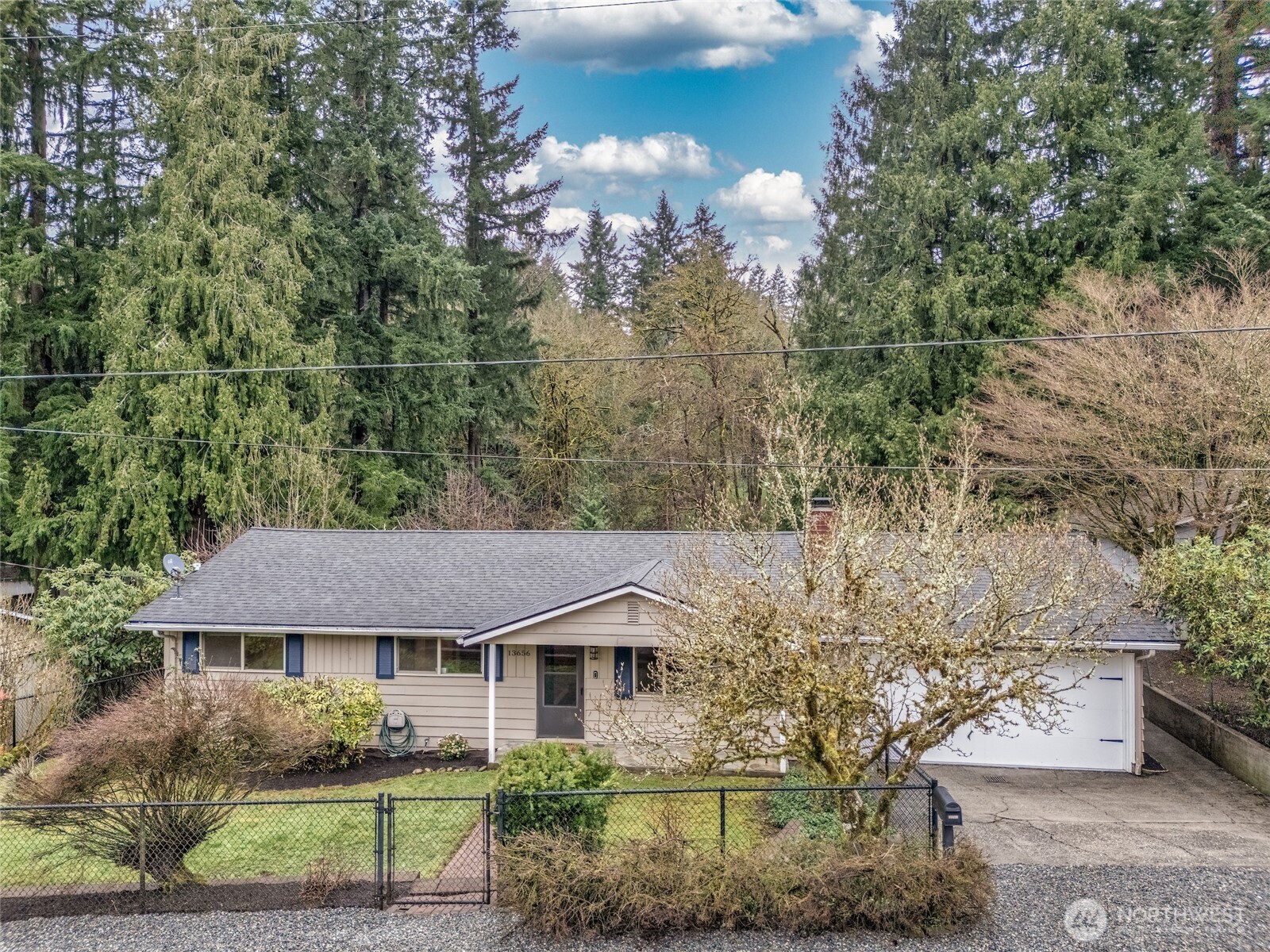 13656 197th Avenue Southeast Renton, WA 98059 - Photo 2 of 40
