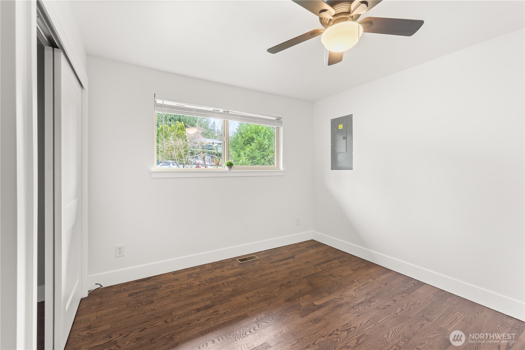 13656 197th Avenue Southeast Renton, WA 98059 - Photo 35 of 40