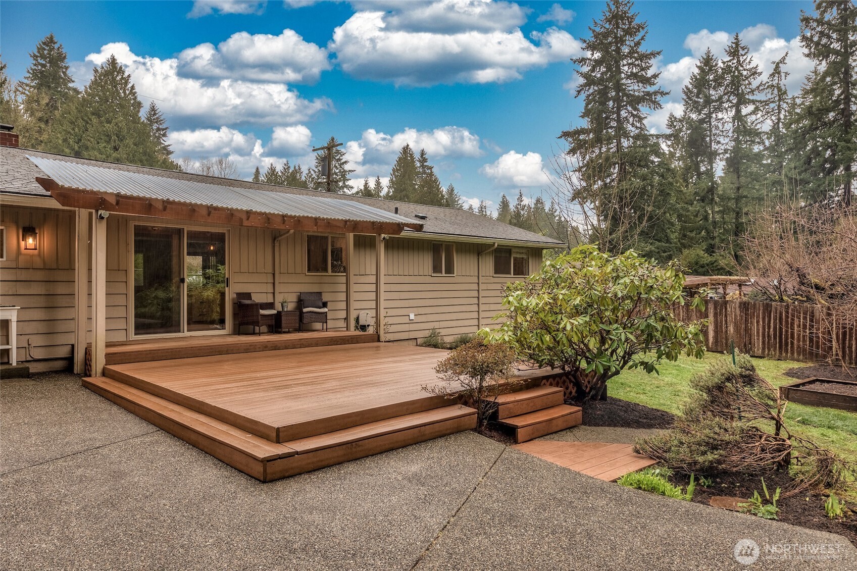 13656 197th Avenue Southeast Renton, WA 98059 - Photo 4 of 40