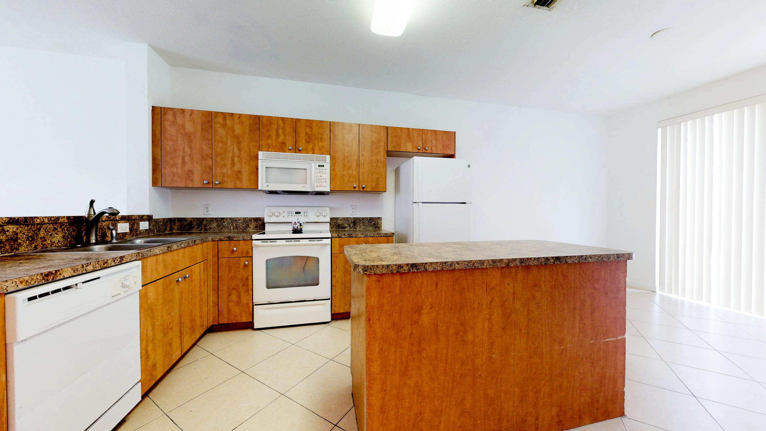 1910 Alamanda Way, Unit 1910 Riviera Beach, FL 33404 - Photo 4 of 36 1910-Riviera-Beach-04192019_133715