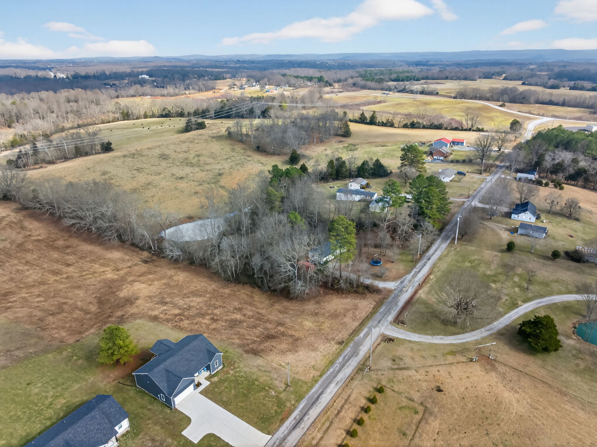 4405 Window Cliff Road Baxter, TN 38544 - Photo 2 of 8