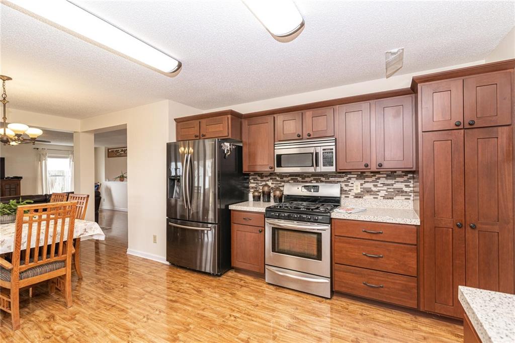 5924 North Rockingham Lane McCordsville, IN 46055 - Photo 13 of 36