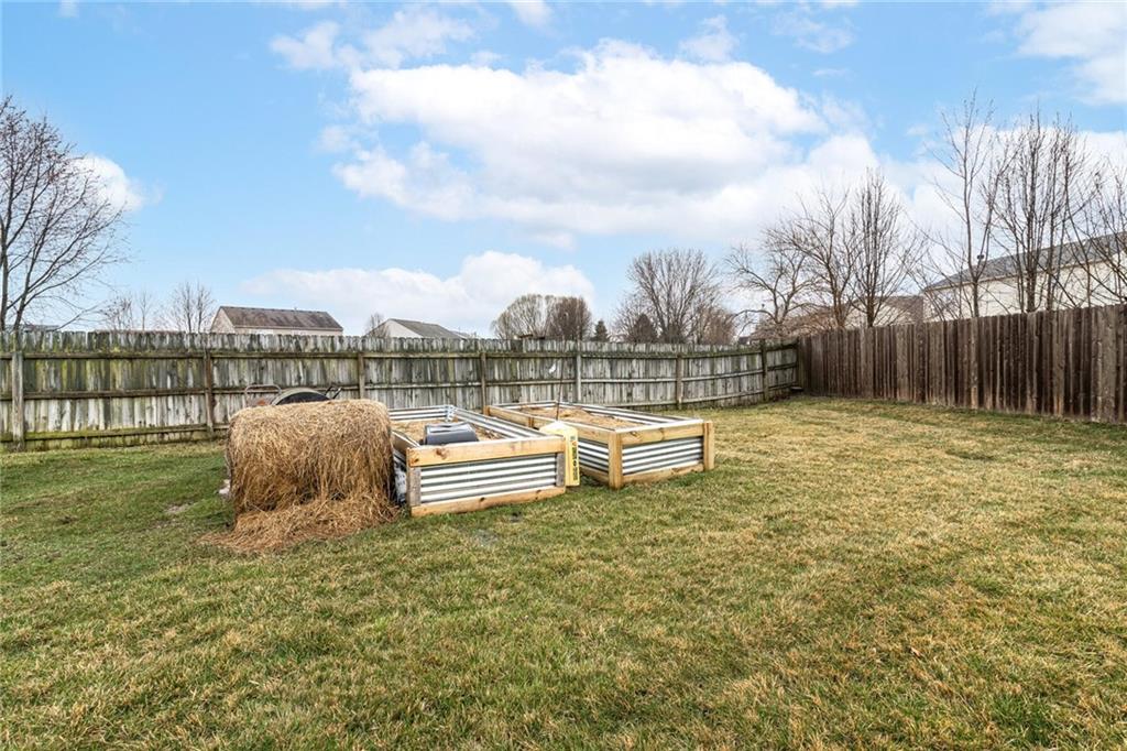 5924 North Rockingham Lane McCordsville, IN 46055 - Photo 35 of 36