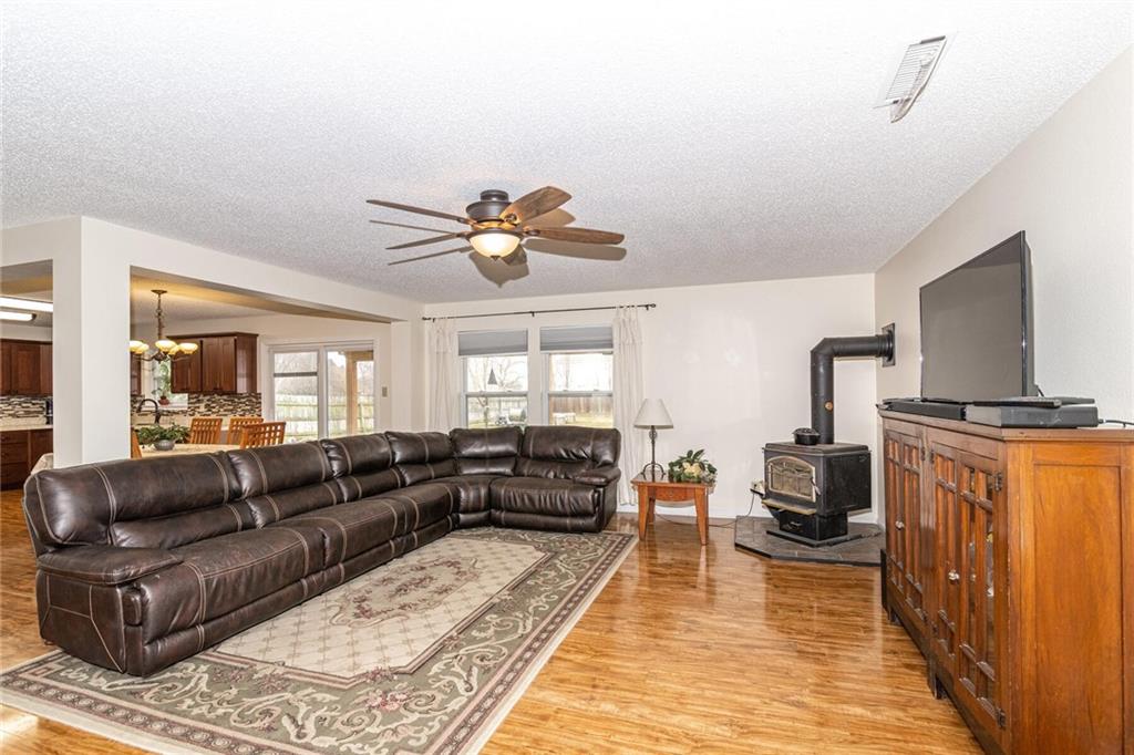 5924 North Rockingham Lane McCordsville, IN 46055 - Photo 8 of 36