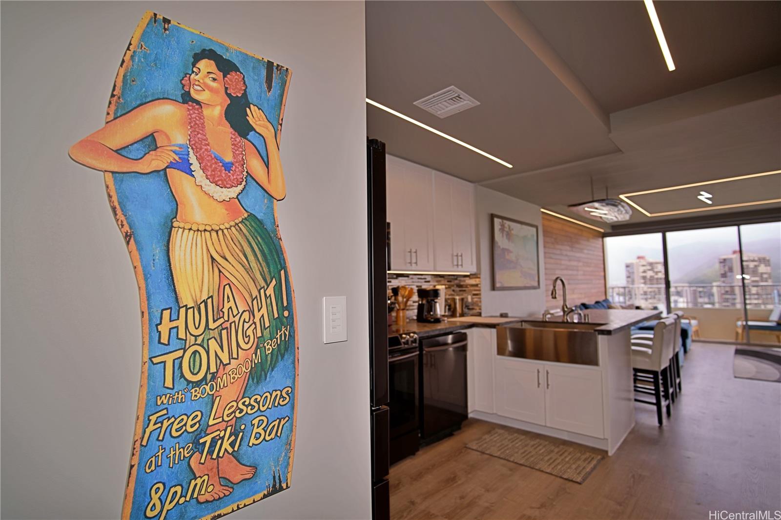 2211 Ala Wai Boulevard, Unit P6 Honolulu, HI 96815 - Photo 4 of 24 a kitchen with lots of counter top space