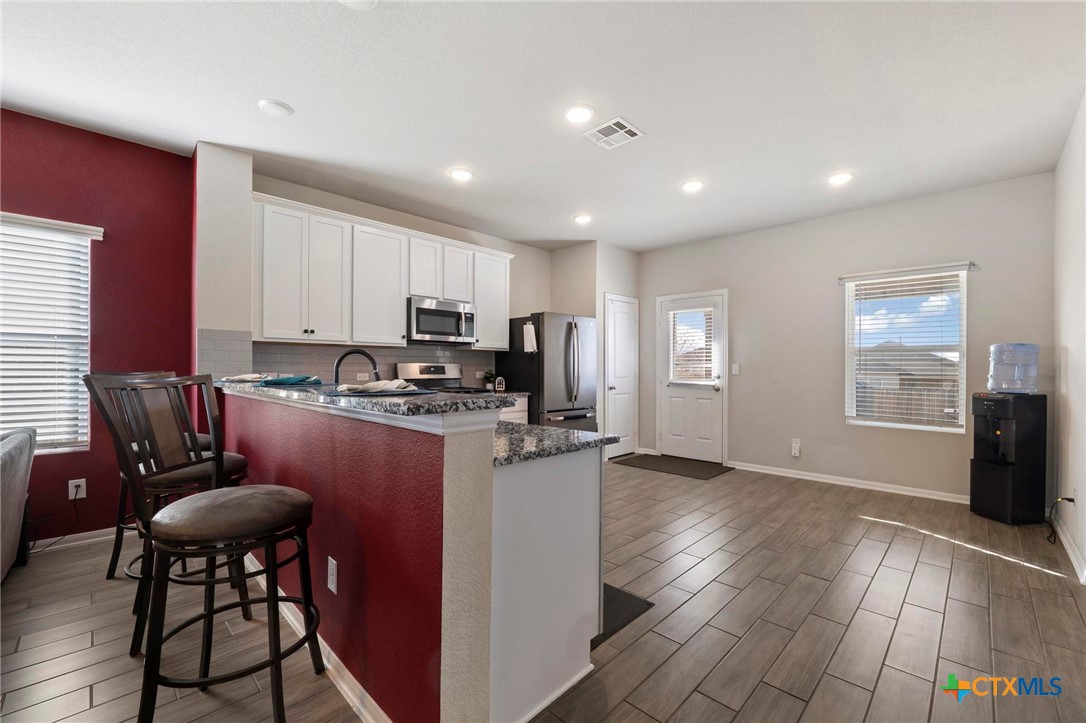 520 Warlander Way Georgetown, TX 78626 - Photo 6 of 20