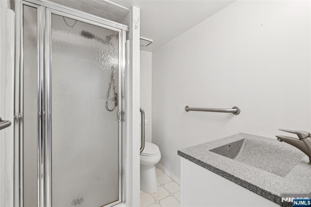 55 Clinton Place, Unit 510 Hackensack, NJ 07601 - Photo 13 of 31