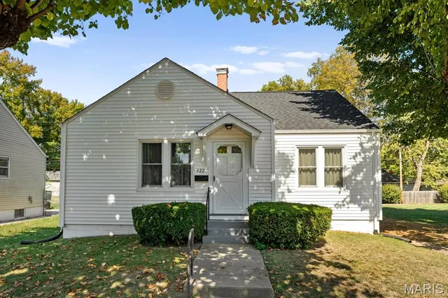 $182,000 | 422 West 4th Street, O'Fallon, IL 62269