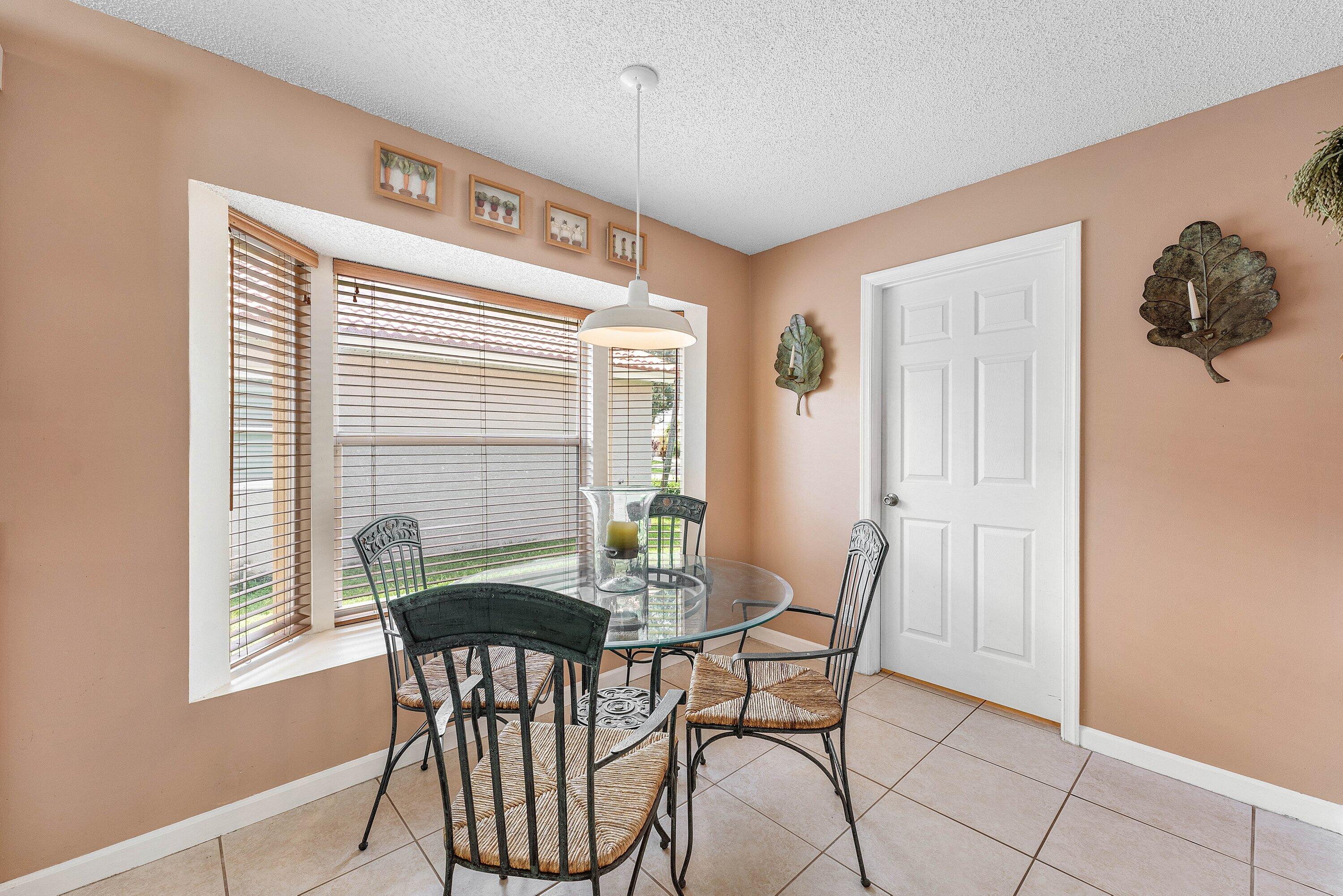 4824 South Lee Road Delray Beach, FL 33445 - Photo 11 of 23 015-4824SouthLeeRoad-DelrayBeach-FL-3344