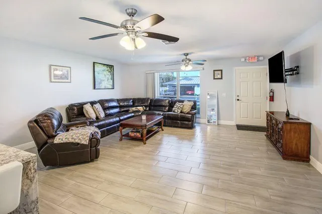 $5,300 | 120 Park Lane East, Hypoluxo, FL 33462