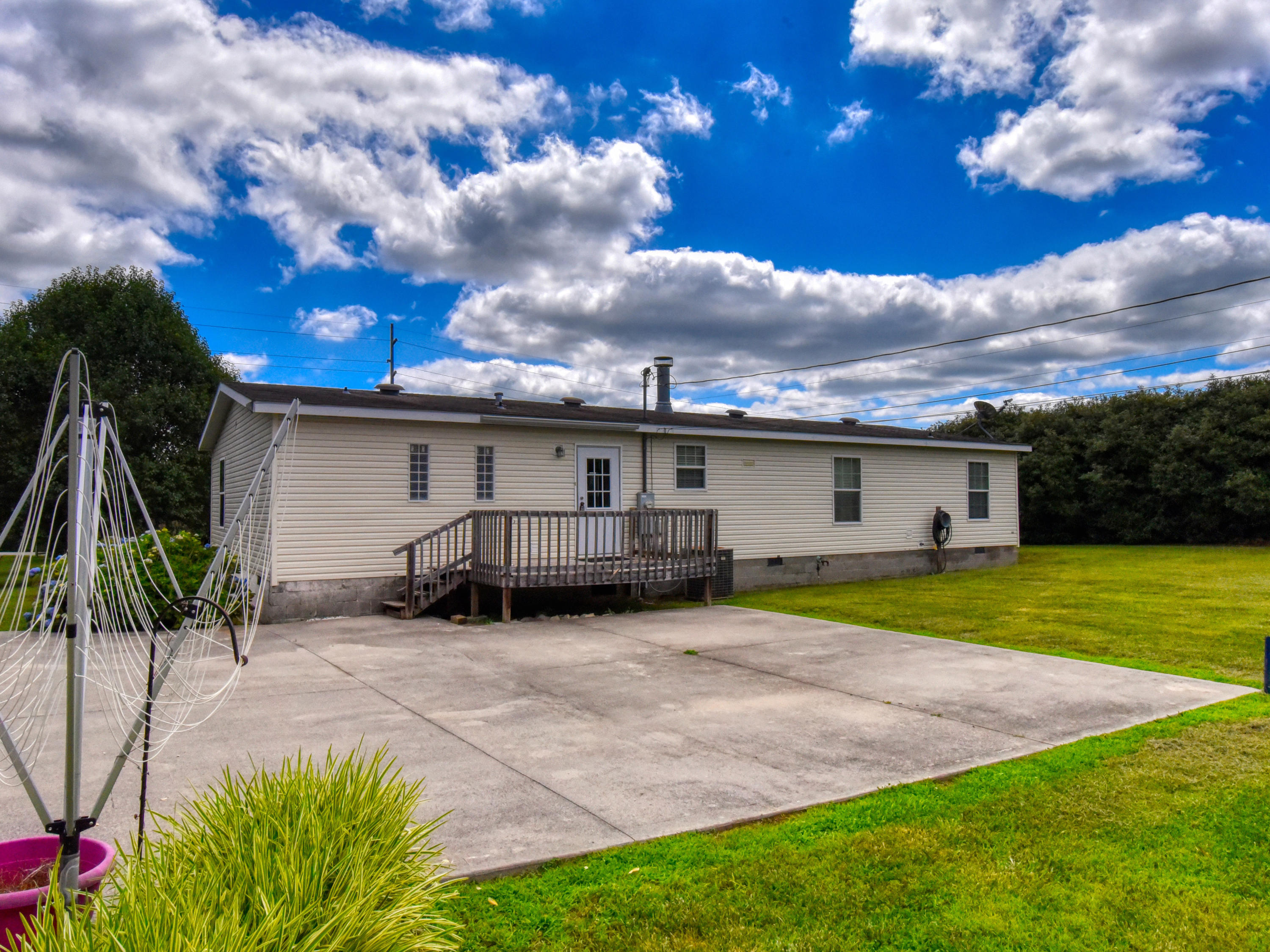 308 Calhoun Road La Follette, TN 37766 - Photo 4 of 26 308 Calhoun