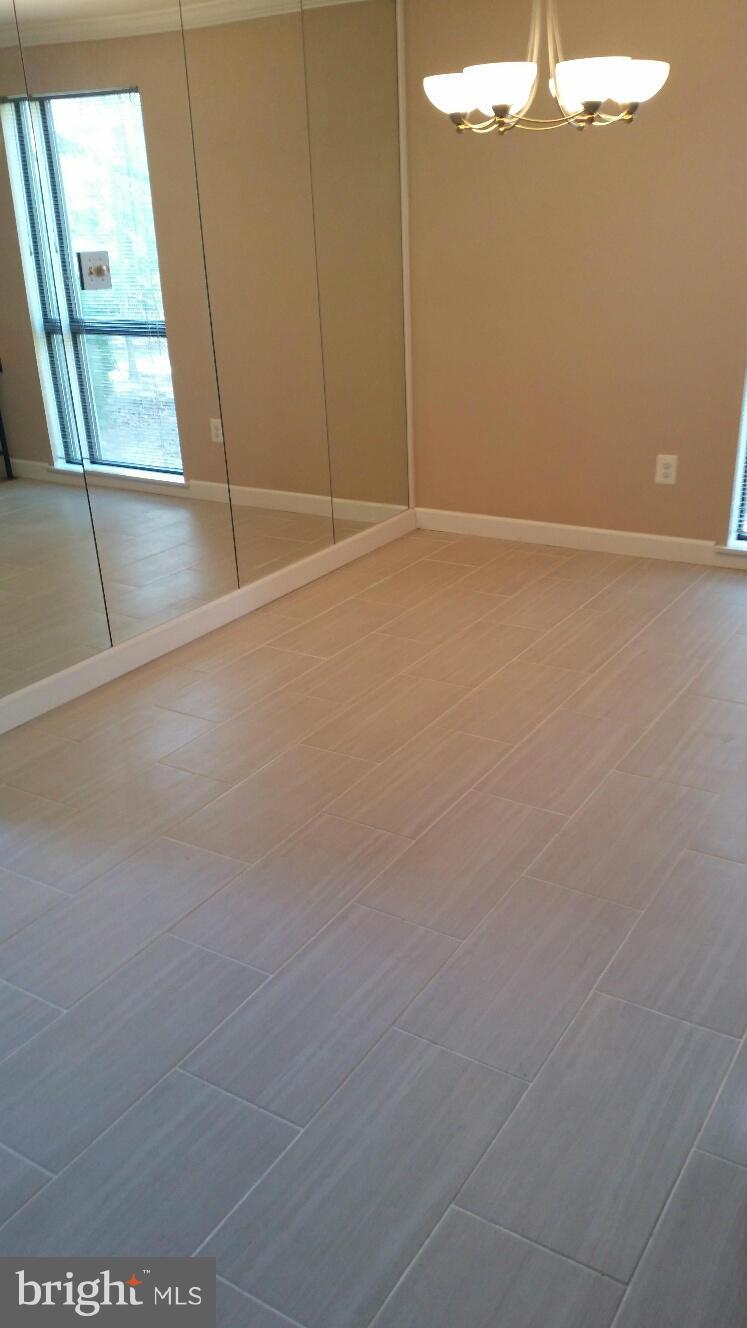 11655 Newbridge Court Reston, VA 20191 - Photo 7 of 30 a view of an empty room