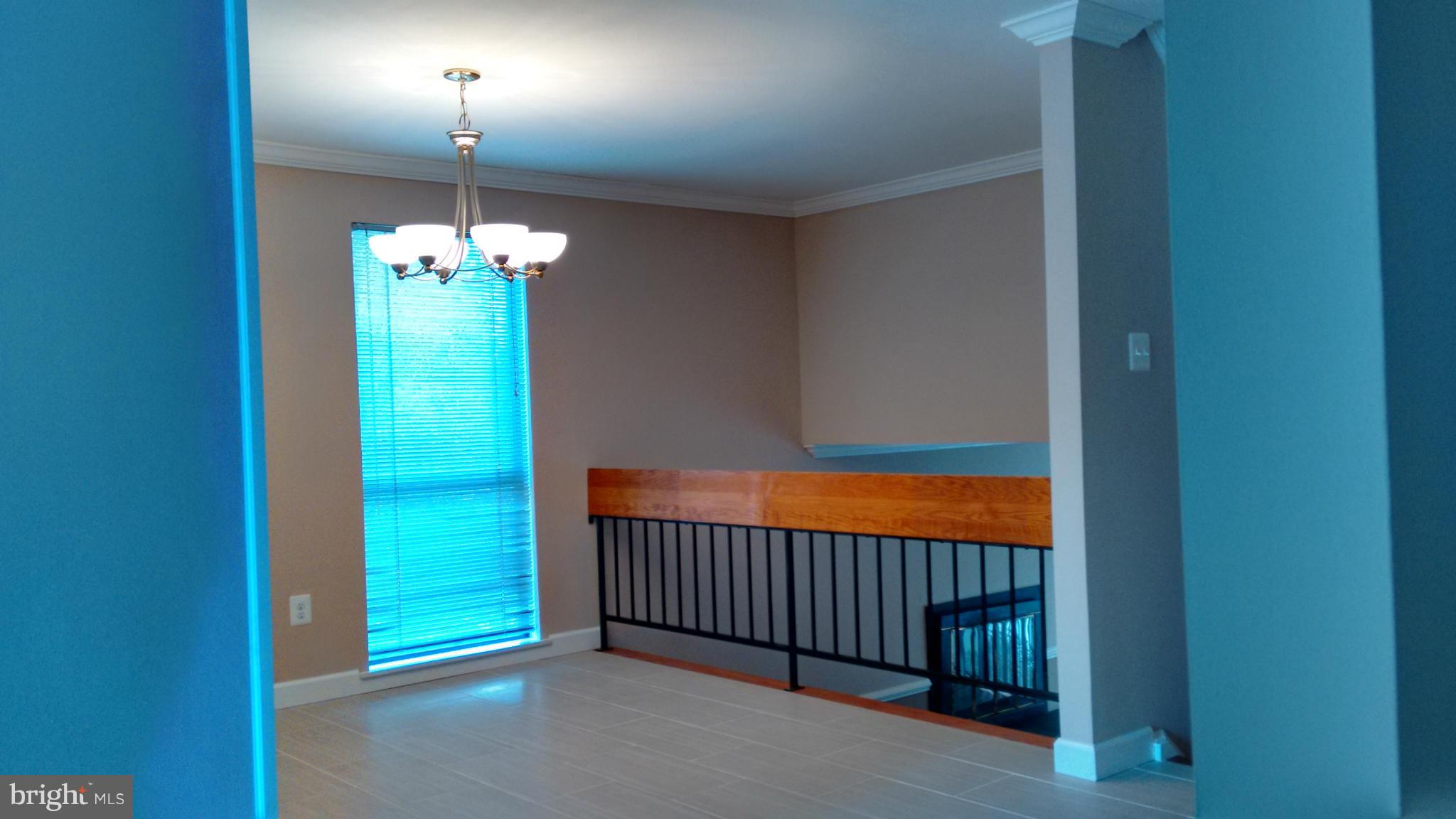 11655 Newbridge Court Reston, VA 20191 - Photo 9 of 30 a view of a room with a livingroom