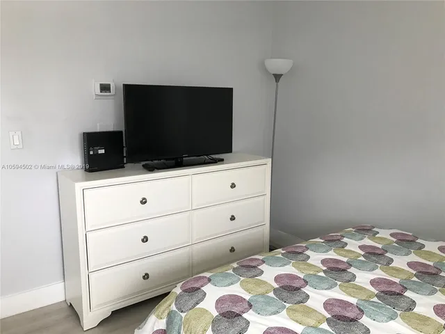 $4,300 | 3801 South Ocean Drive, Unit 10V, Hollywood, FL 33019