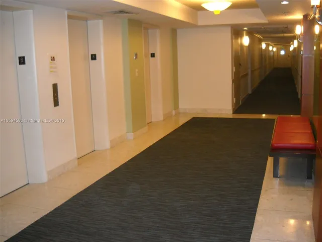 $4,300 | 3801 South Ocean Drive, Unit 10V, Hollywood, FL 33019