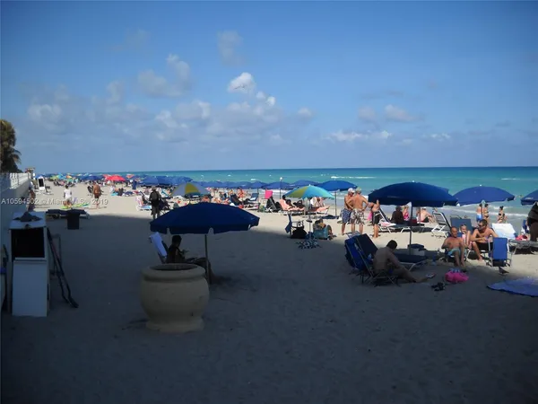 $4,300 | 3801 South Ocean Drive, Unit 10V, Hollywood, FL 33019