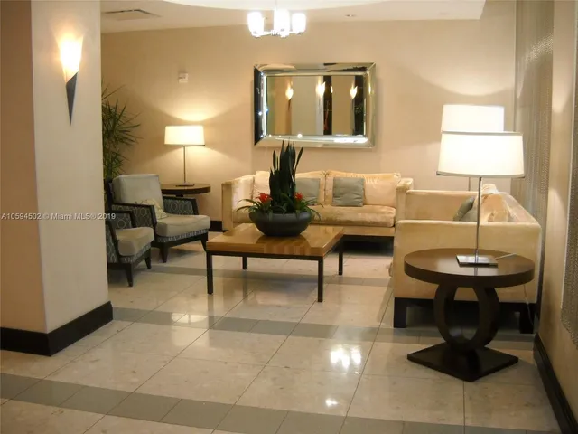 $4,300 | 3801 South Ocean Drive, Unit 10V, Hollywood, FL 33019