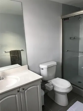 $4,300 | 3801 South Ocean Drive, Unit 10V, Hollywood, FL 33019